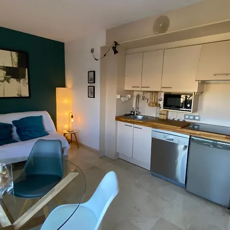 Exclusive Sea Front Costa Brava Апартаменты Ля Эскала